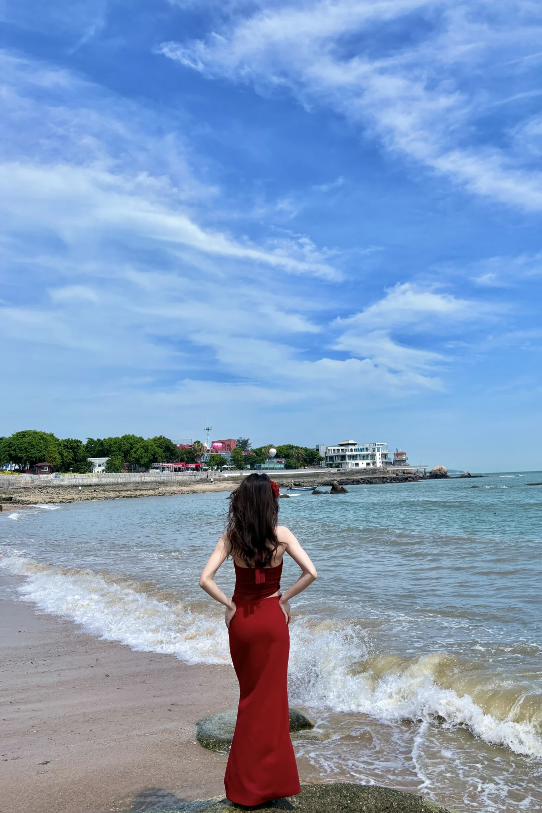 想看你们的红裙海边照片