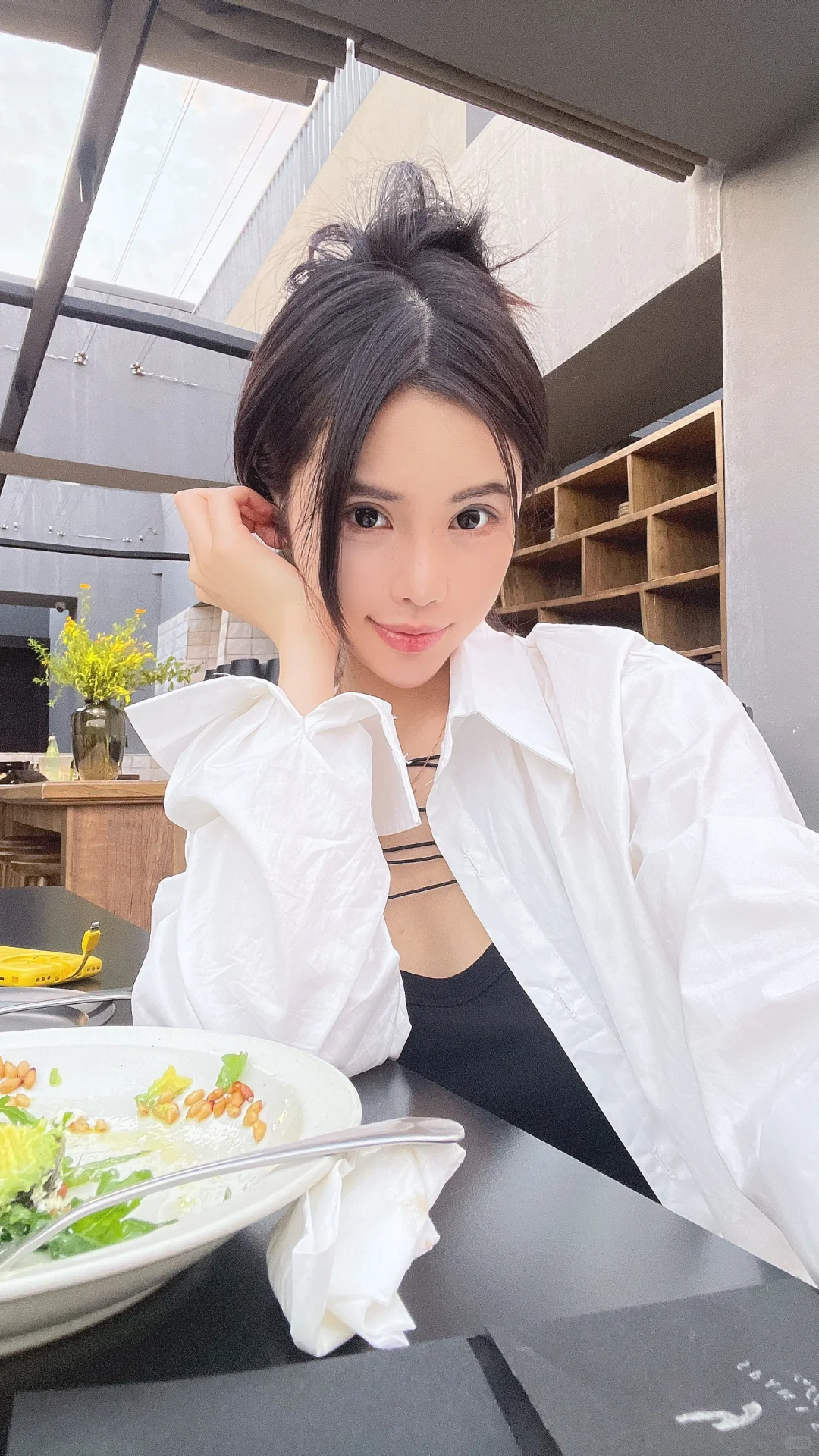 4个拍照姿势|But怎么有股人妻味儿