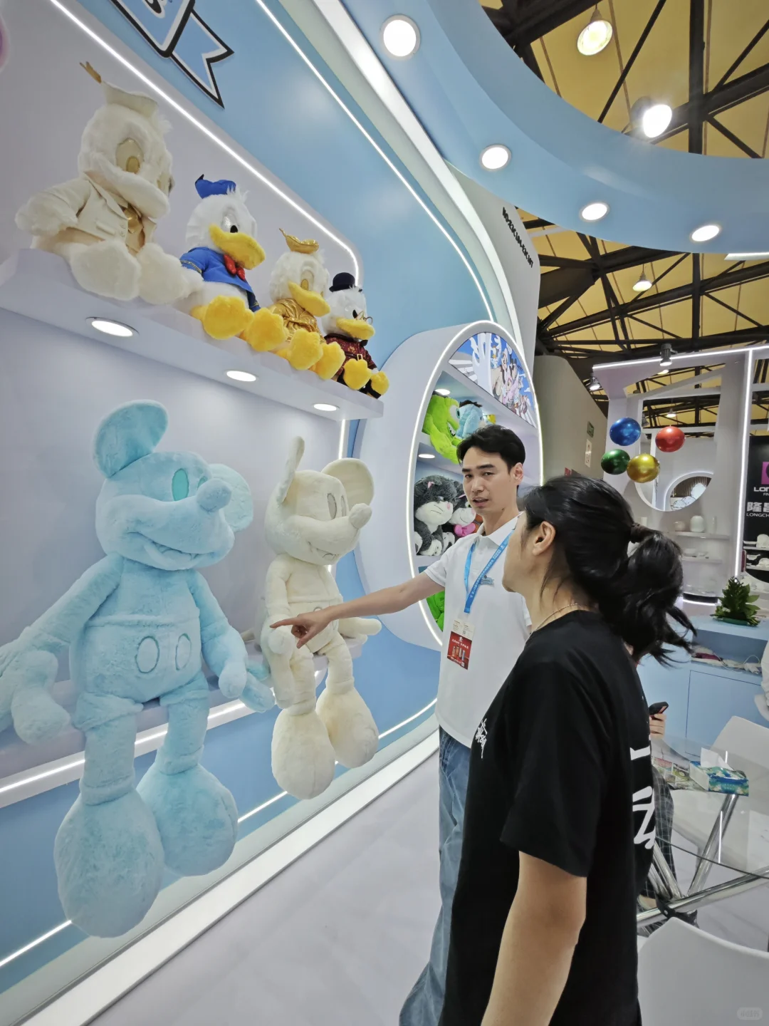 我在百货展带逛展被夸了！！