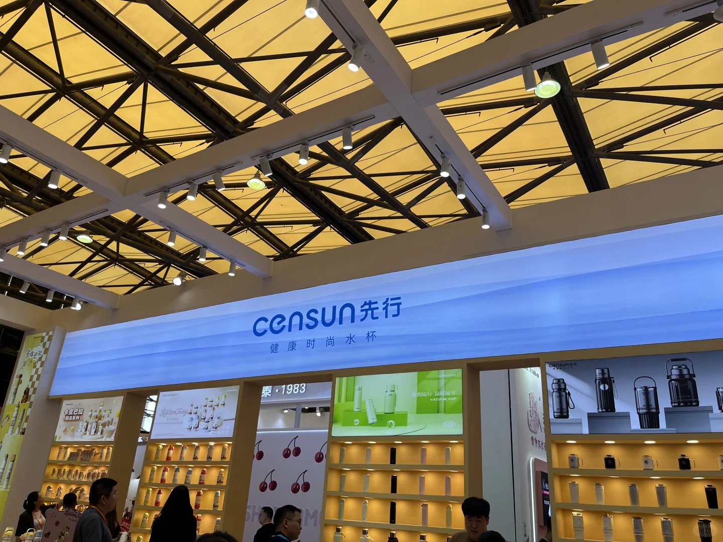 上海百货展逛展还能免费领一堆太心动了叭