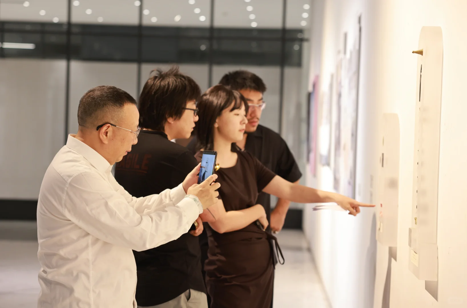 步行者的叙述 展览顺利开幕@宝安美术馆