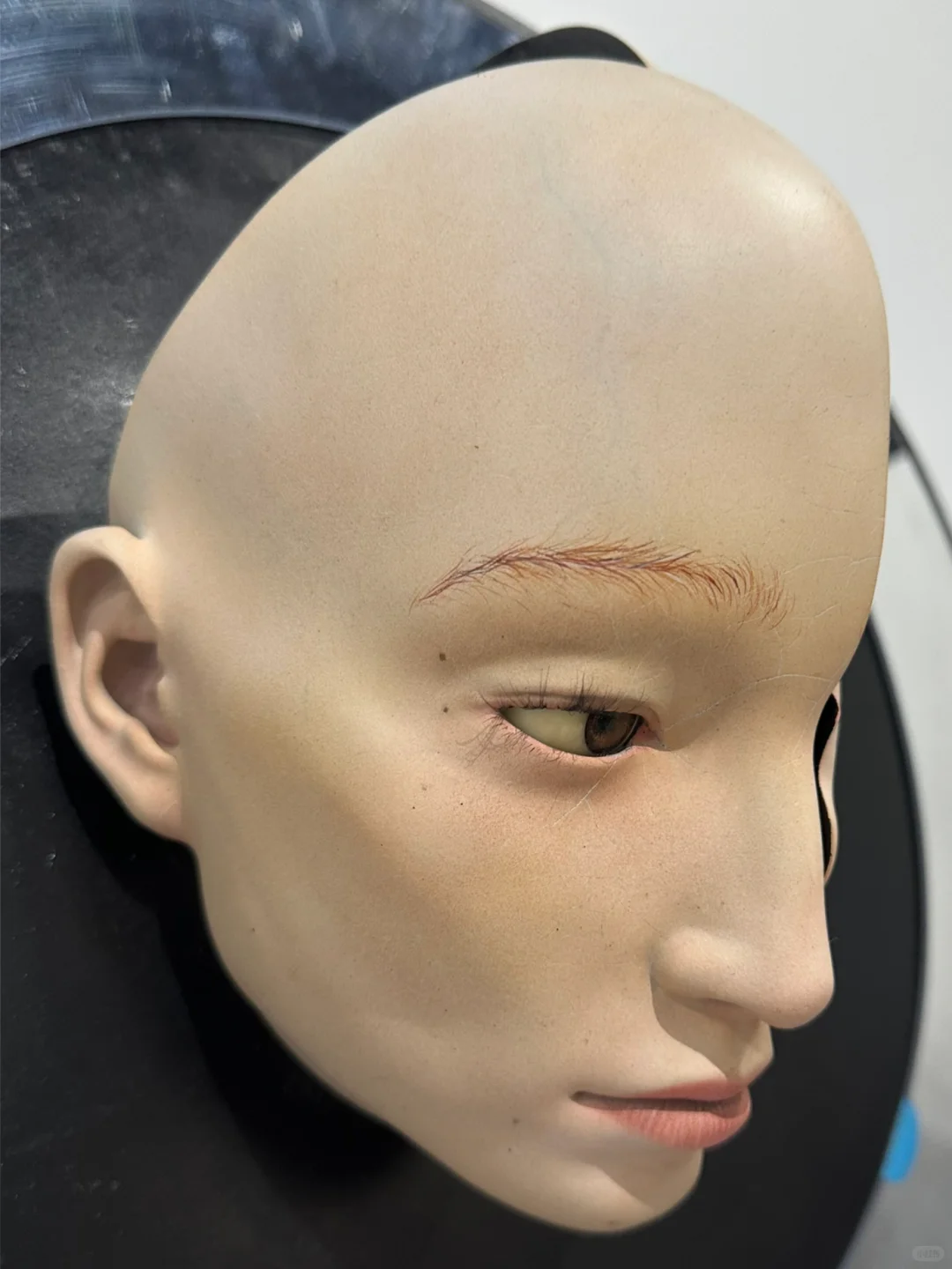 贵阳万象城巨脸展，科幻浪潮来袭