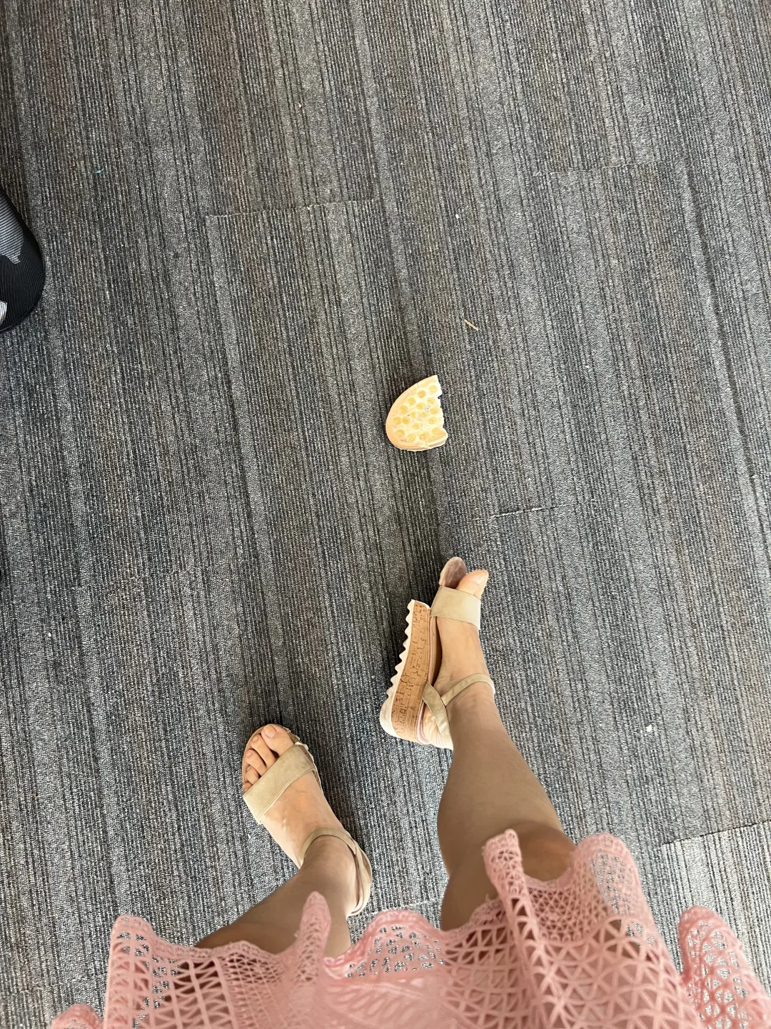 不要穿太久没穿的鞋子赴宴?