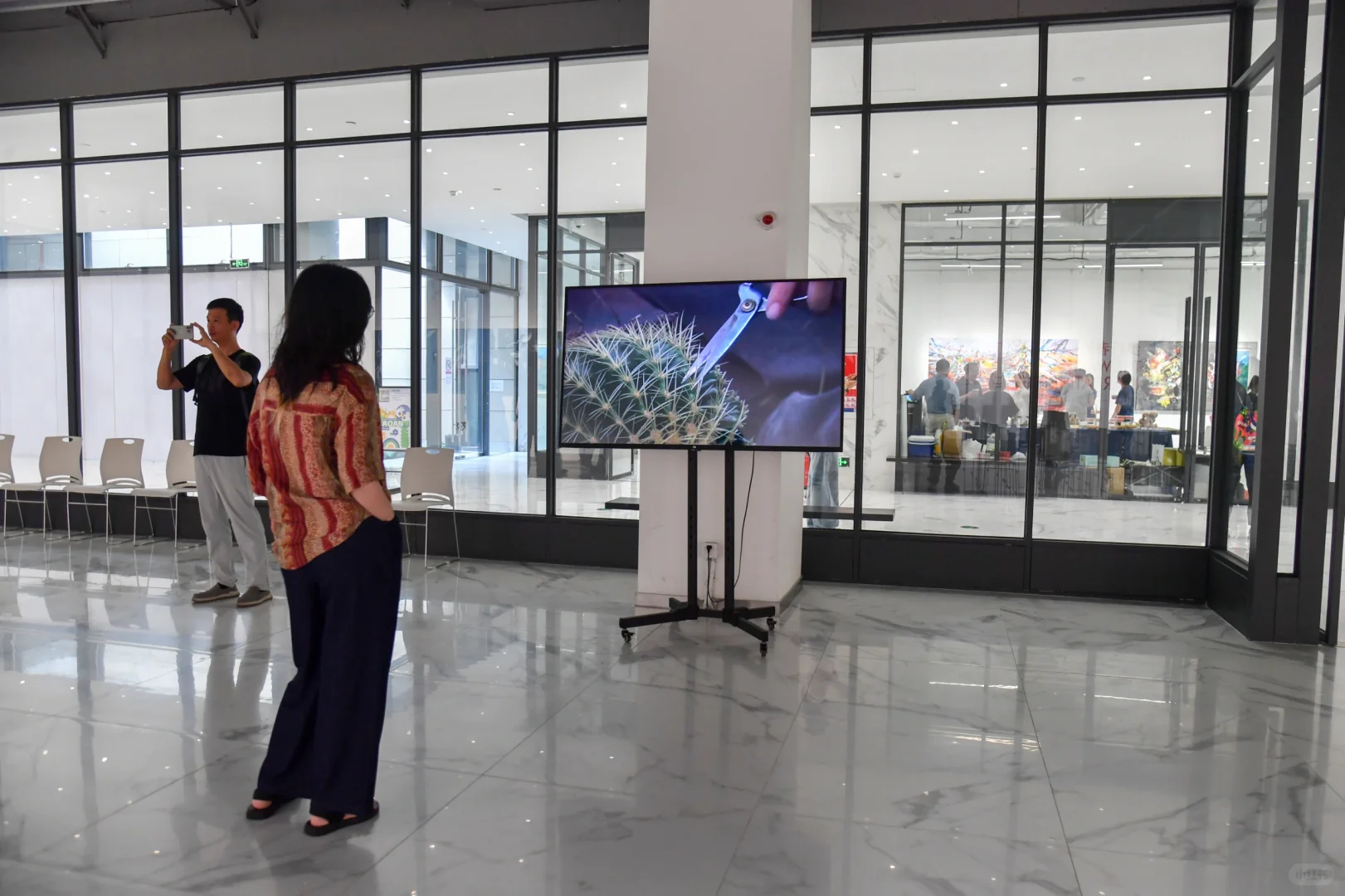 步行者的叙述 展览顺利开幕@宝安美术馆