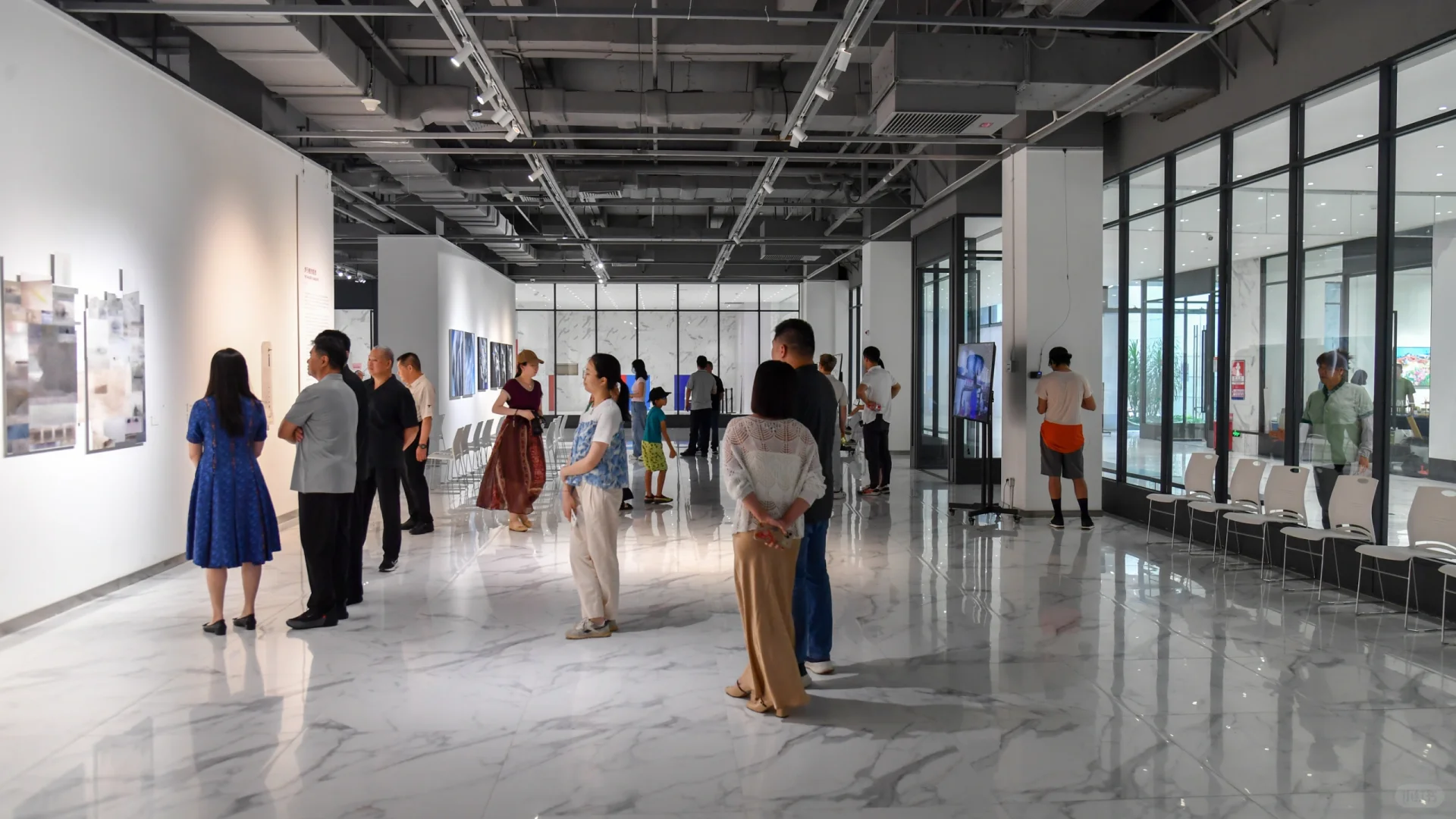 步行者的叙述 展览顺利开幕@宝安美术馆