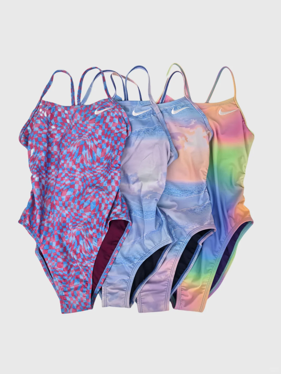 你有这样的Nike泳衣进入中国!