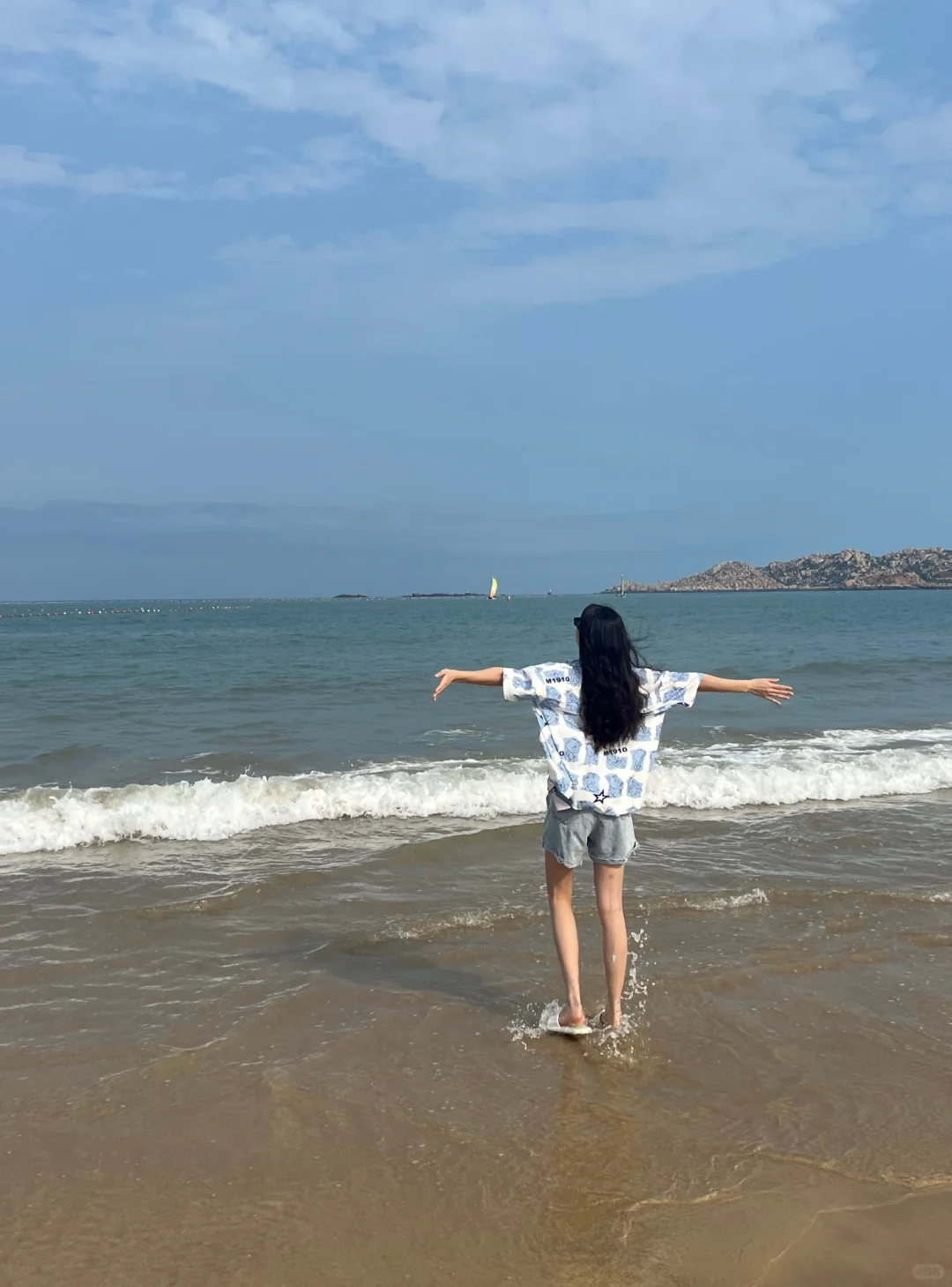 海边必备！吊带牛仔短裤LOOK?