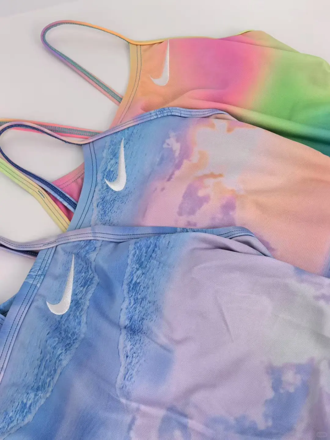 你有这样的Nike泳衣进入中国!