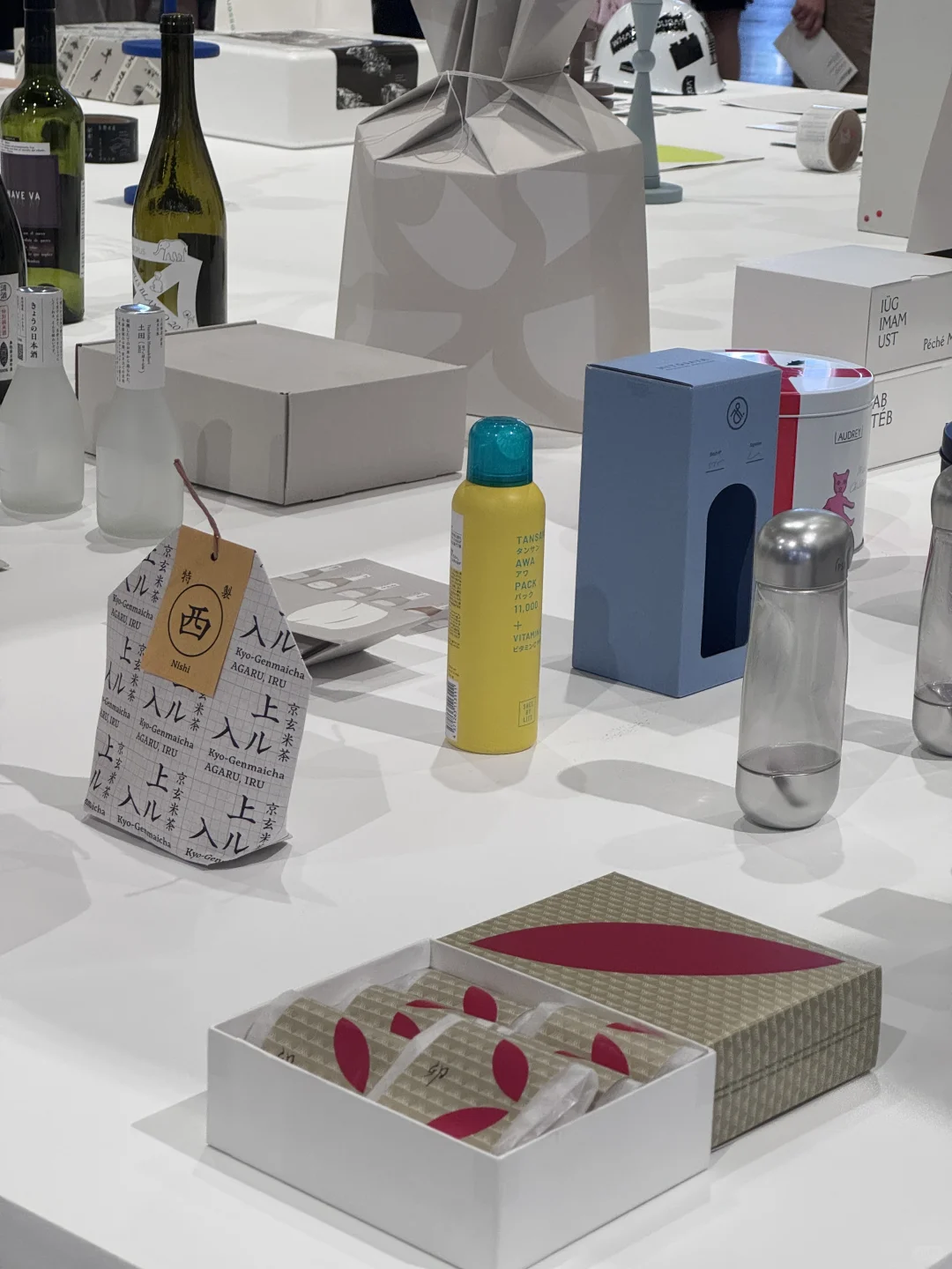 ?日本平面设计在上海 z ui 全面的一次展示