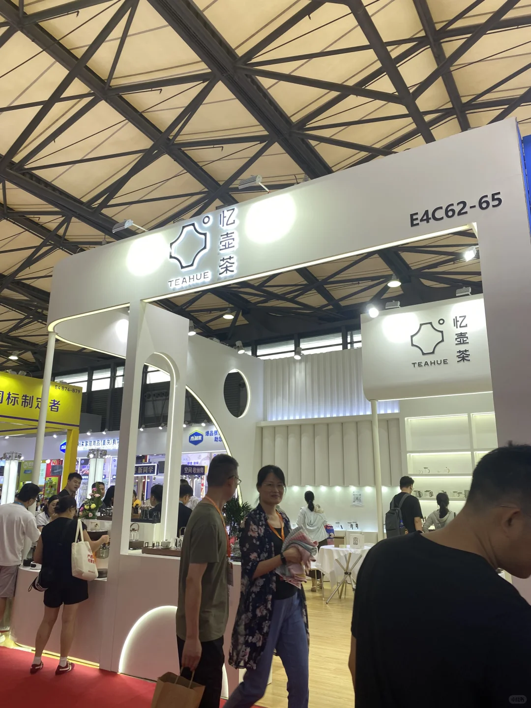 周末去百货展逛了 搭建和逛街都可以找我?