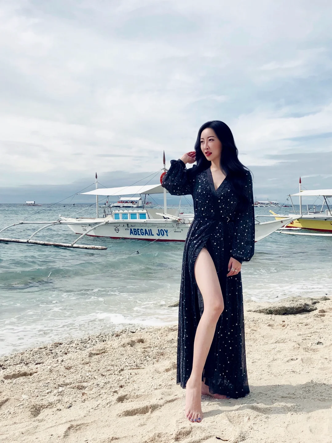 朋友说我美得冒泡 海边ins穿搭ootd