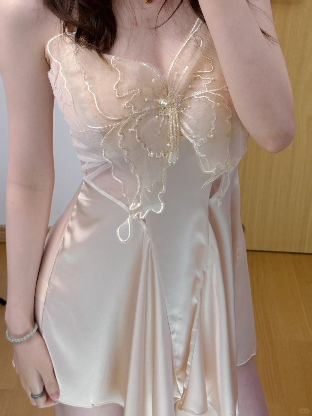 跟异地男友见面，选哪一件