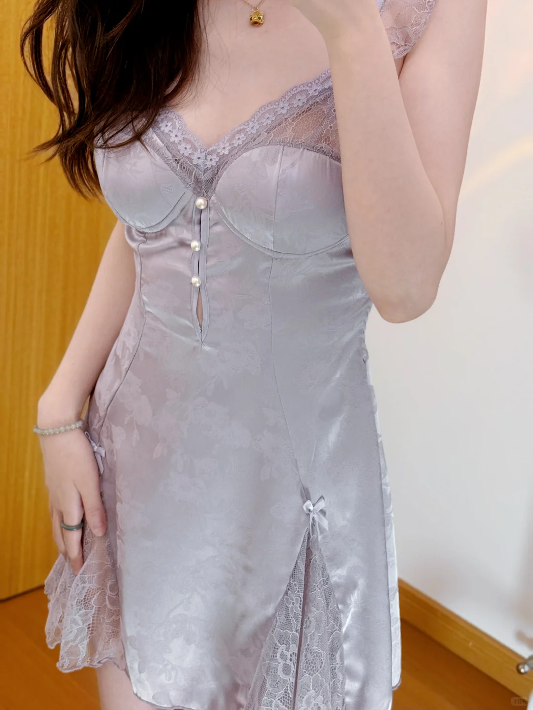 跟异地男友见面，选哪一件