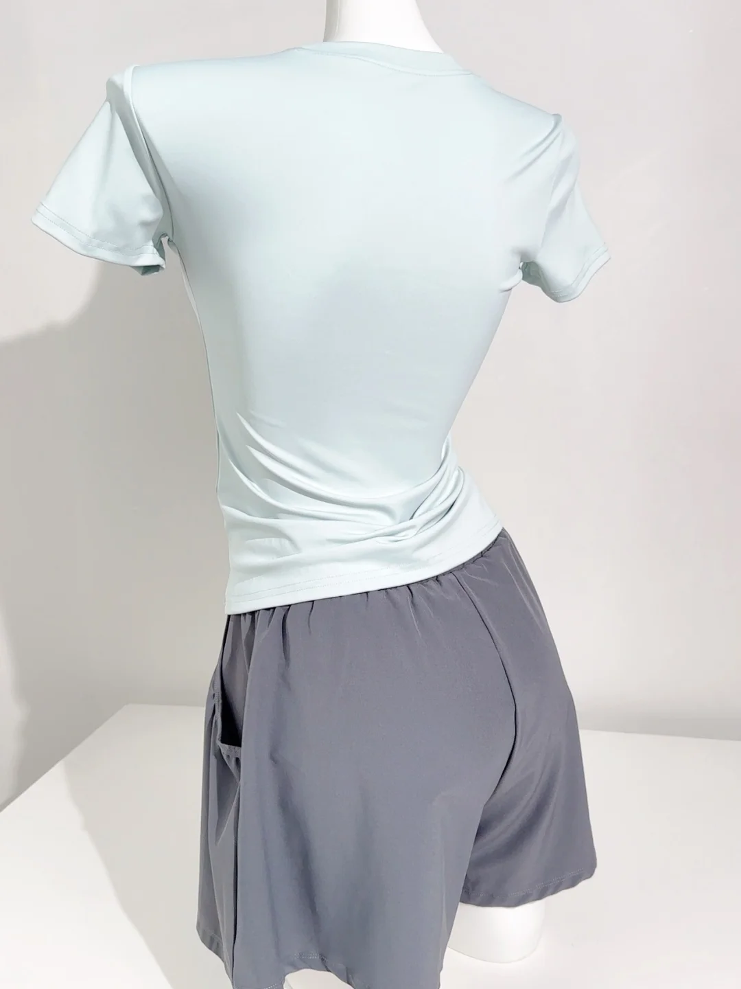 ?怎么会有这么舒服的运动T恤！才19?够了～