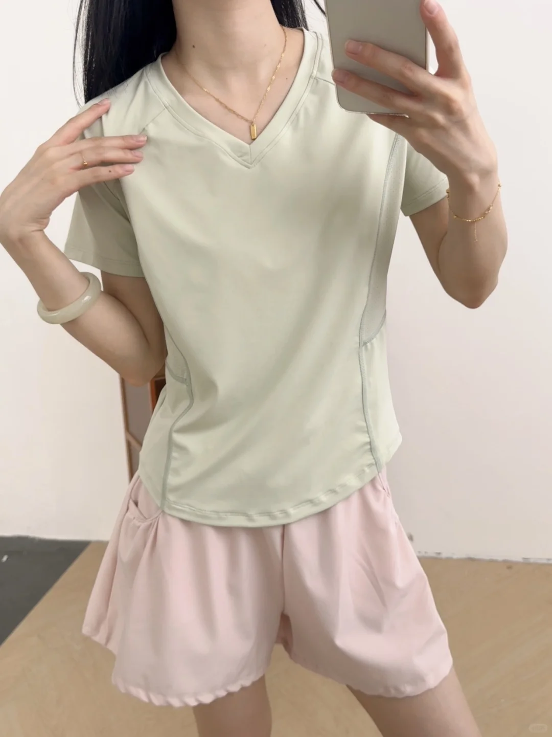 ?这绿色把夏天拿捏住了!透气不闷汗|55?套