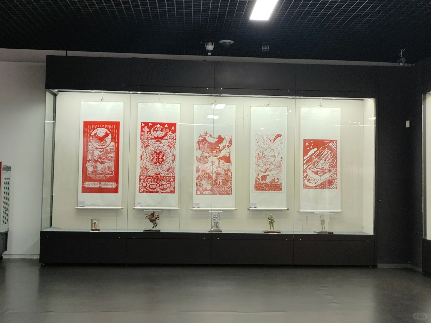 看展吧，美术馆好清净的地方！