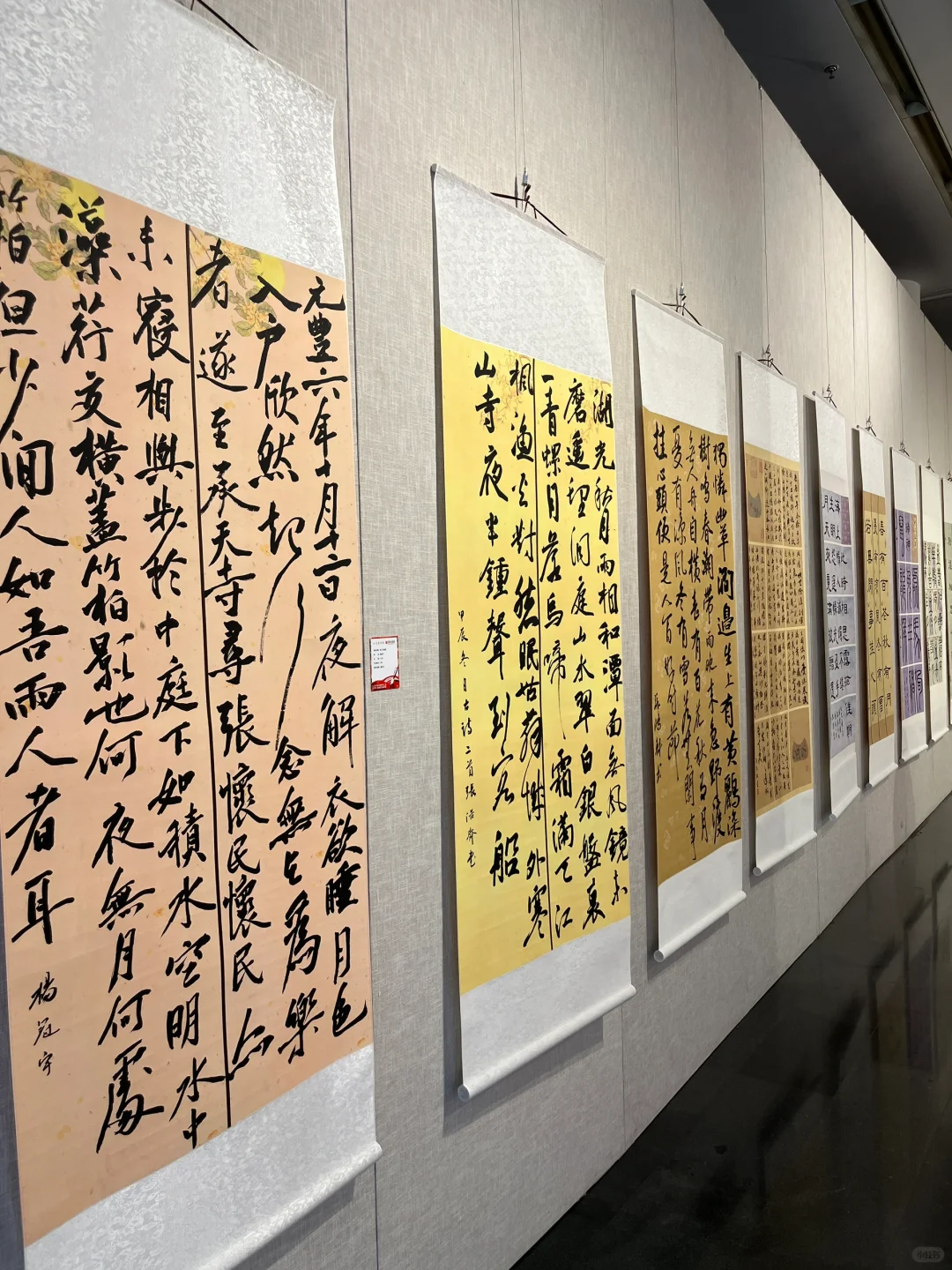来看人美美术馆的展