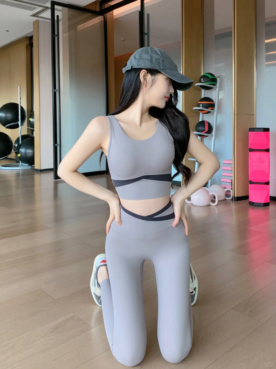 纯欲穿搭☁超显身材的拼接瑜伽服套装?