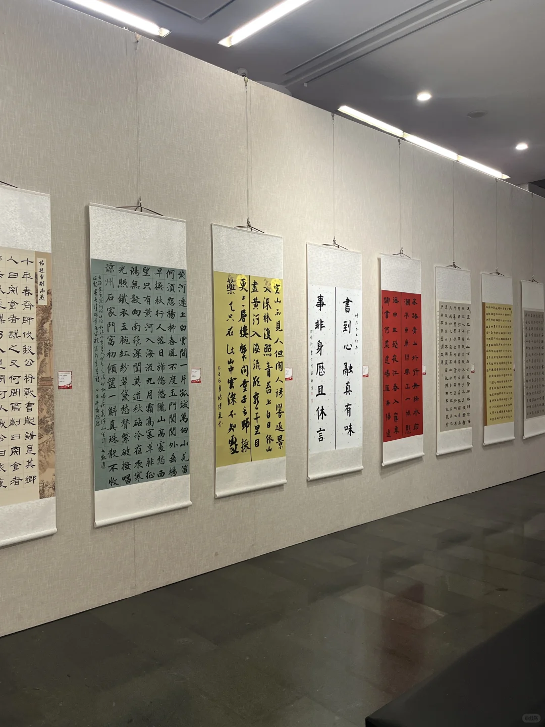 来看人美美术馆的展