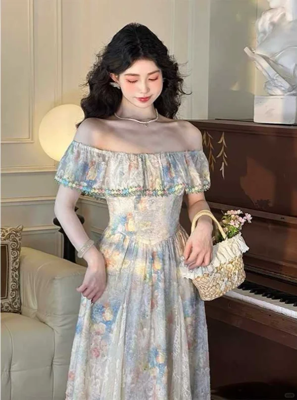 法式复古碎花裙的浪漫邂逅