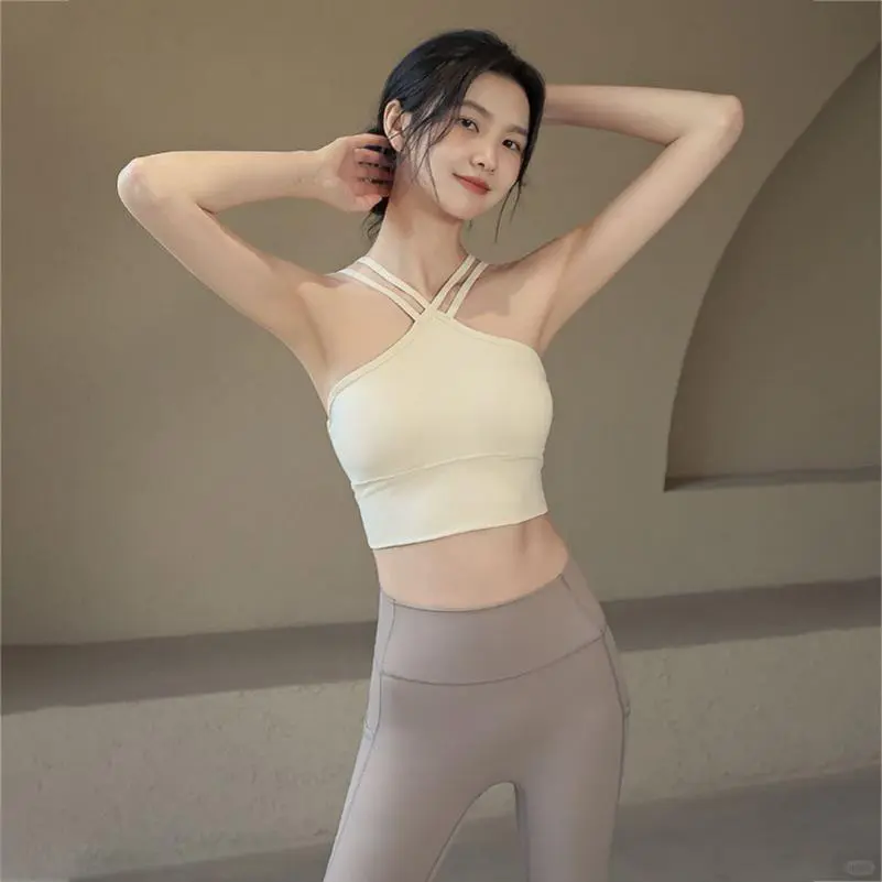 ??舒适无痕瑜伽服，运动也要美美哒✨