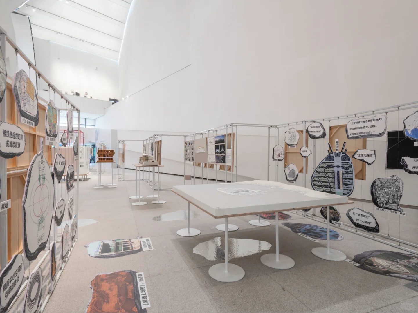 不止建筑师矶崎新的展，还有青年建筑师作品