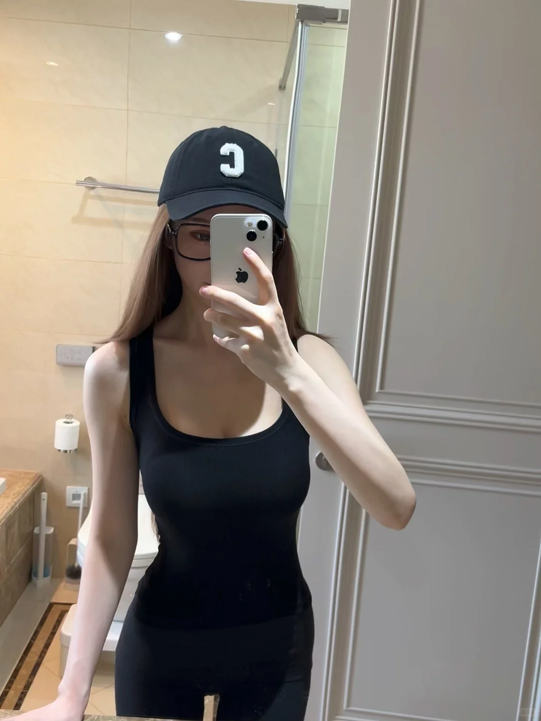 拥有这件Skim吊带=拥有完美身材