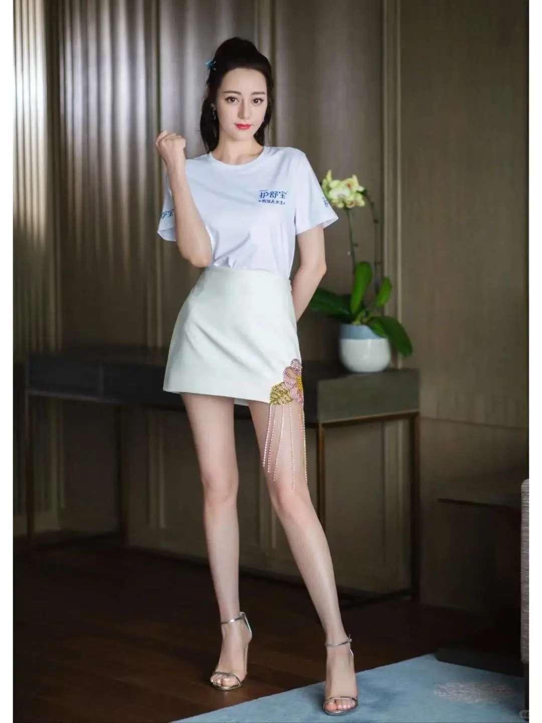 大家发现没，她们的腿好看不止是因为长....