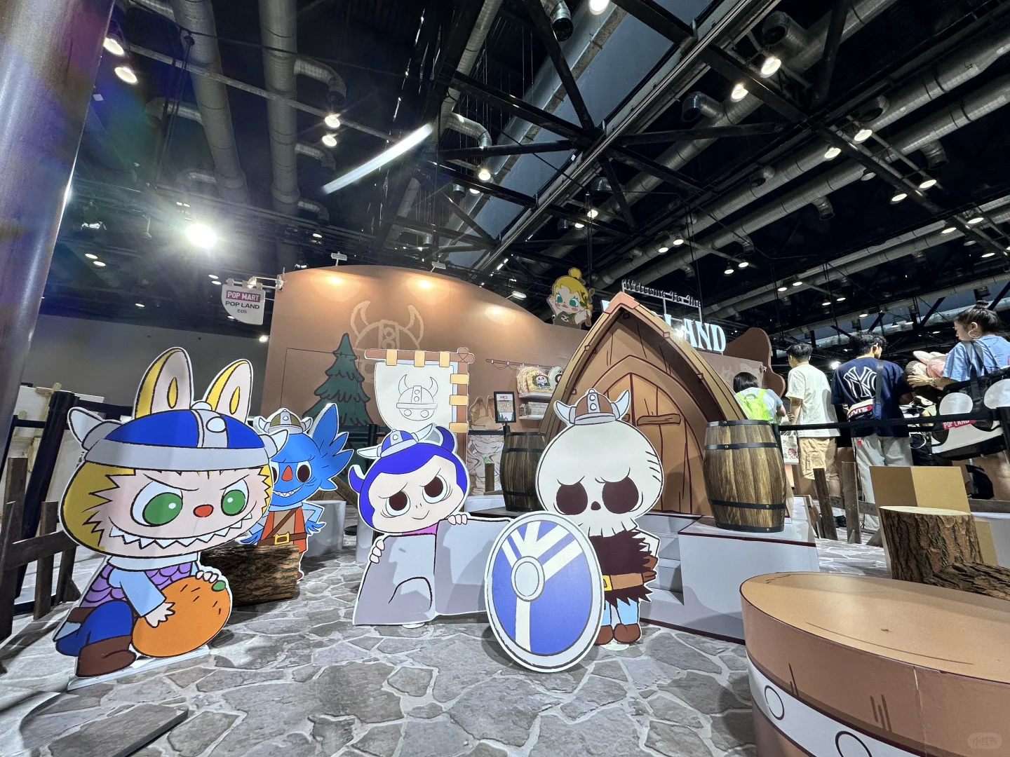 纯看了一下潮玩展！