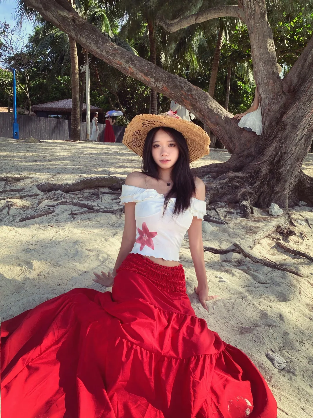 海边这么穿 做明媚女人