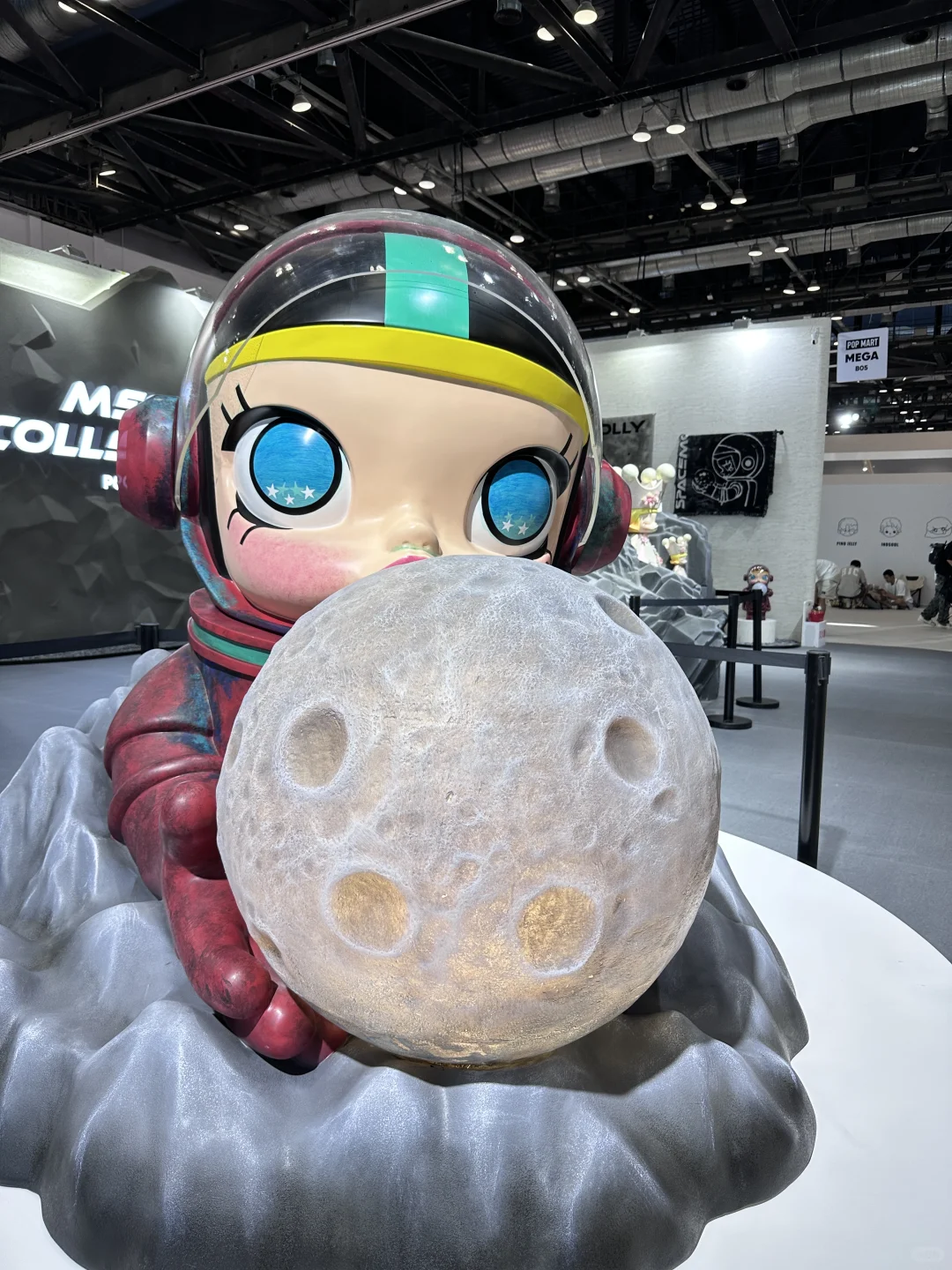 纯看了一下潮玩展！