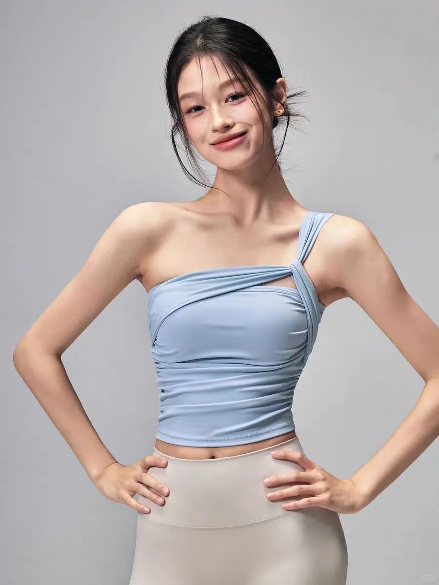 一个人带动全健身房买了7件了。。。。。