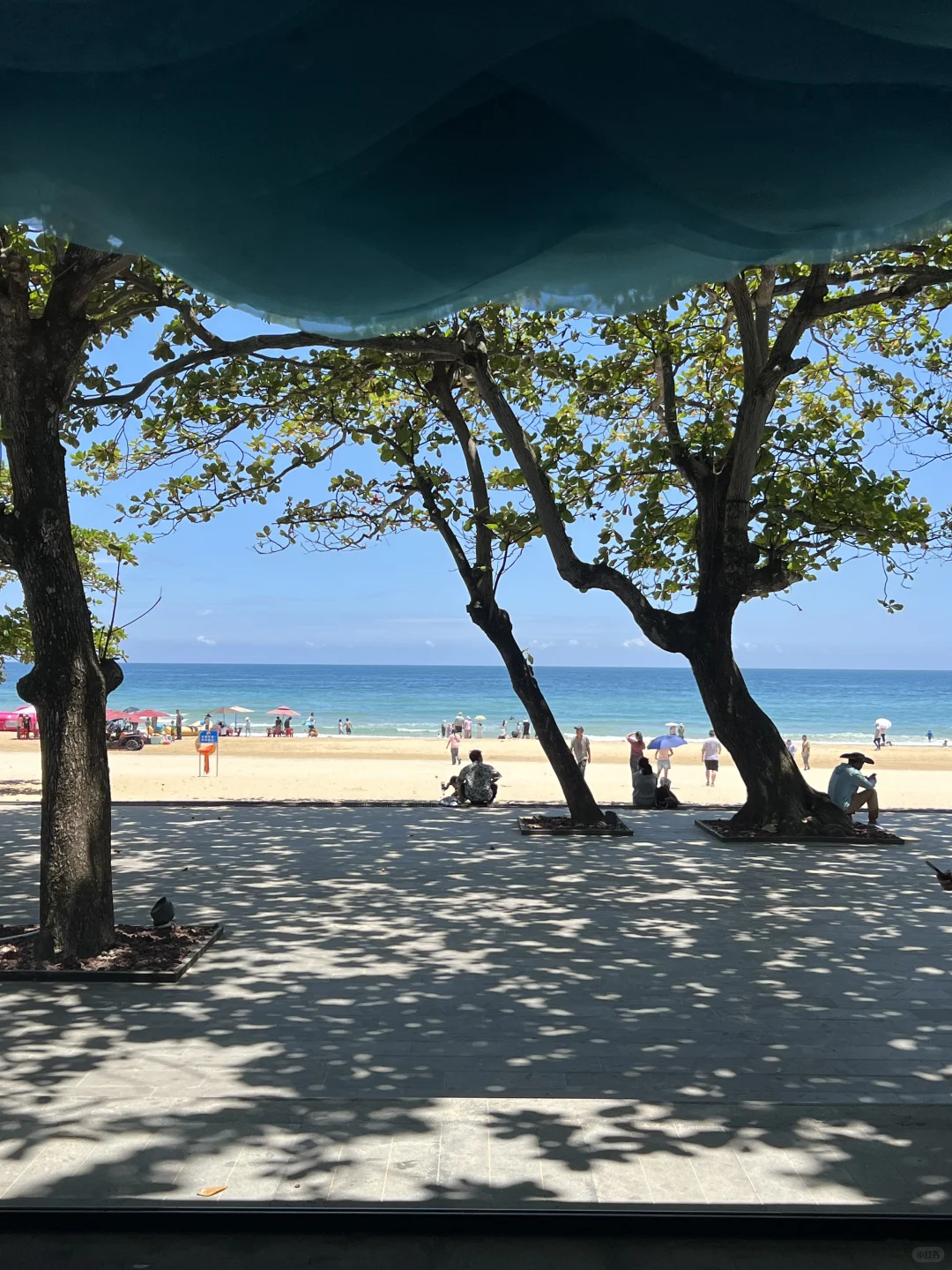 旅游穿搭|海边多巴胺