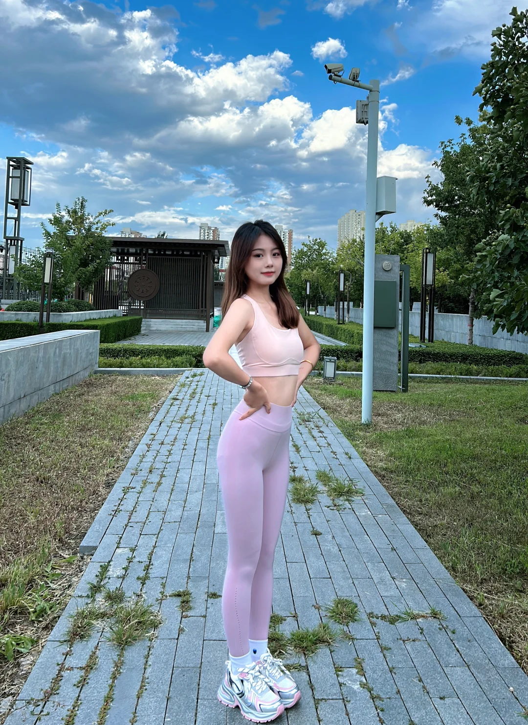 紫色瑜伽服真的爱了?