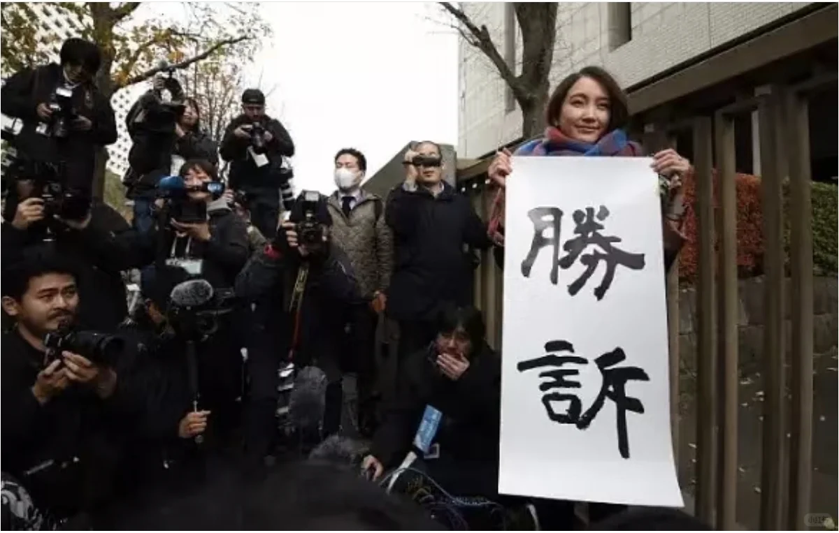 反服美役和穿衣自由是一体的