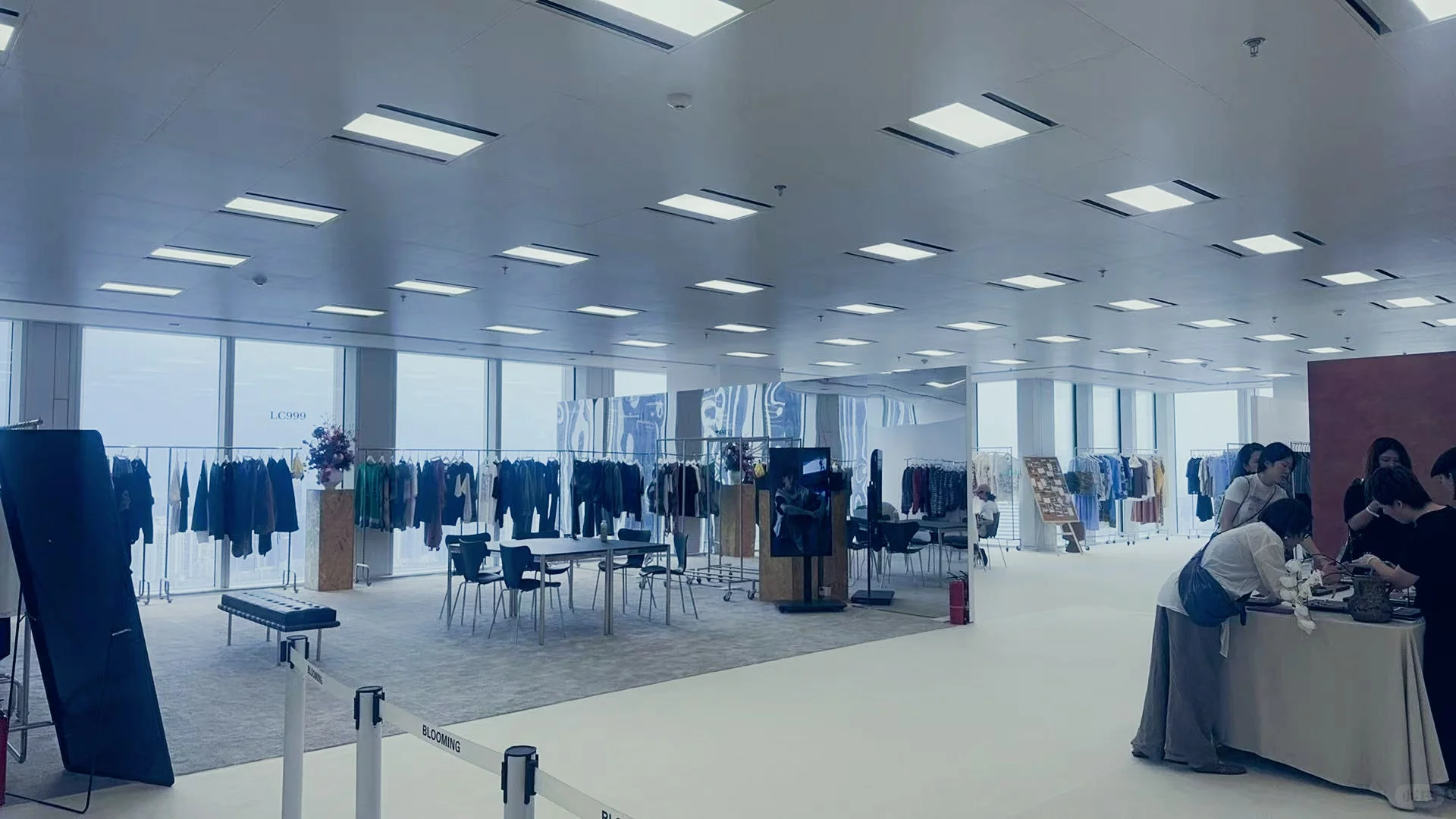 订货会招商会百变专用场地，就在黄埔江畔