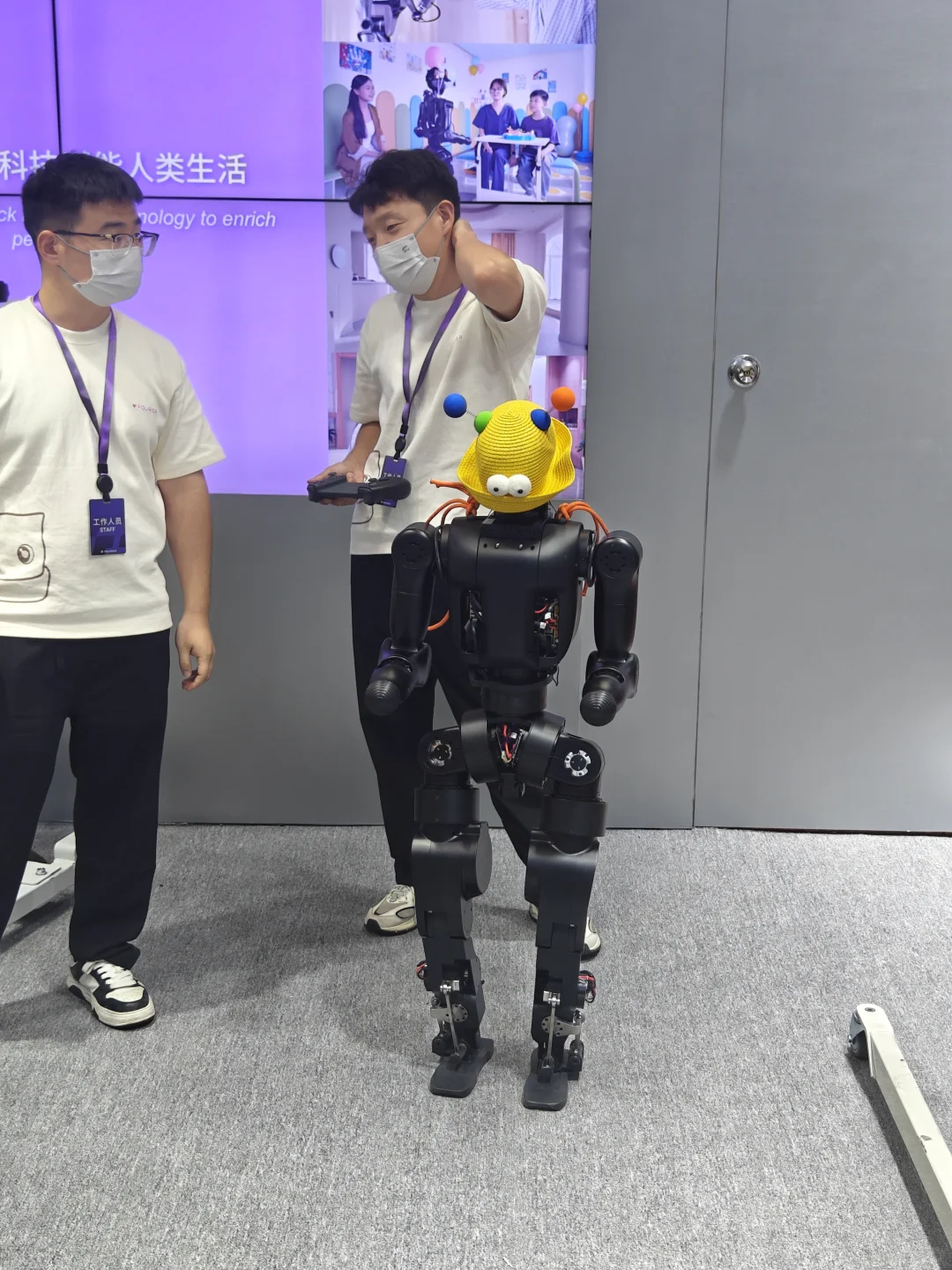 北京生活丨亦庄被机器人包围了