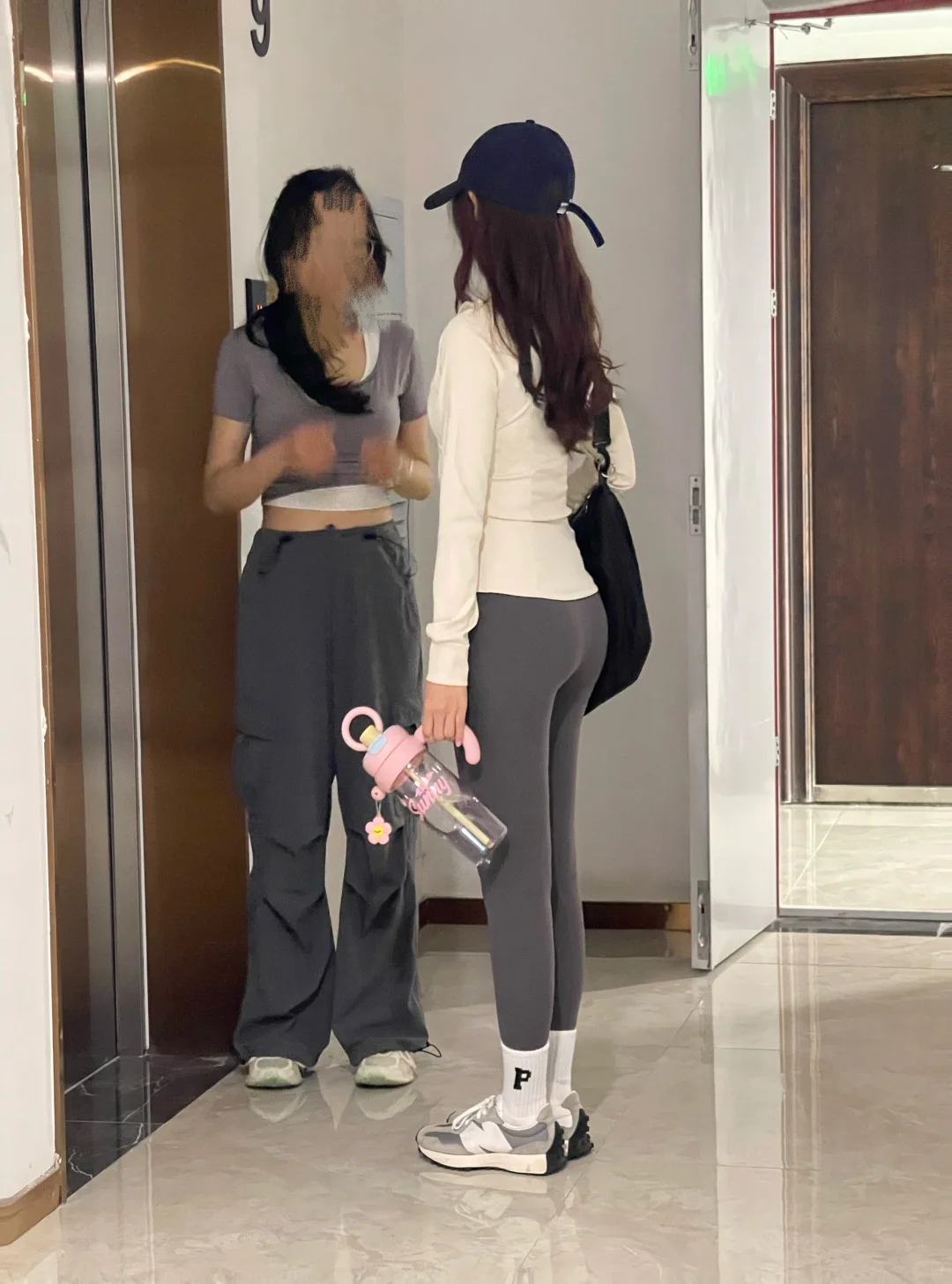 求助！哪里能买到这样的瑜伽裤啊