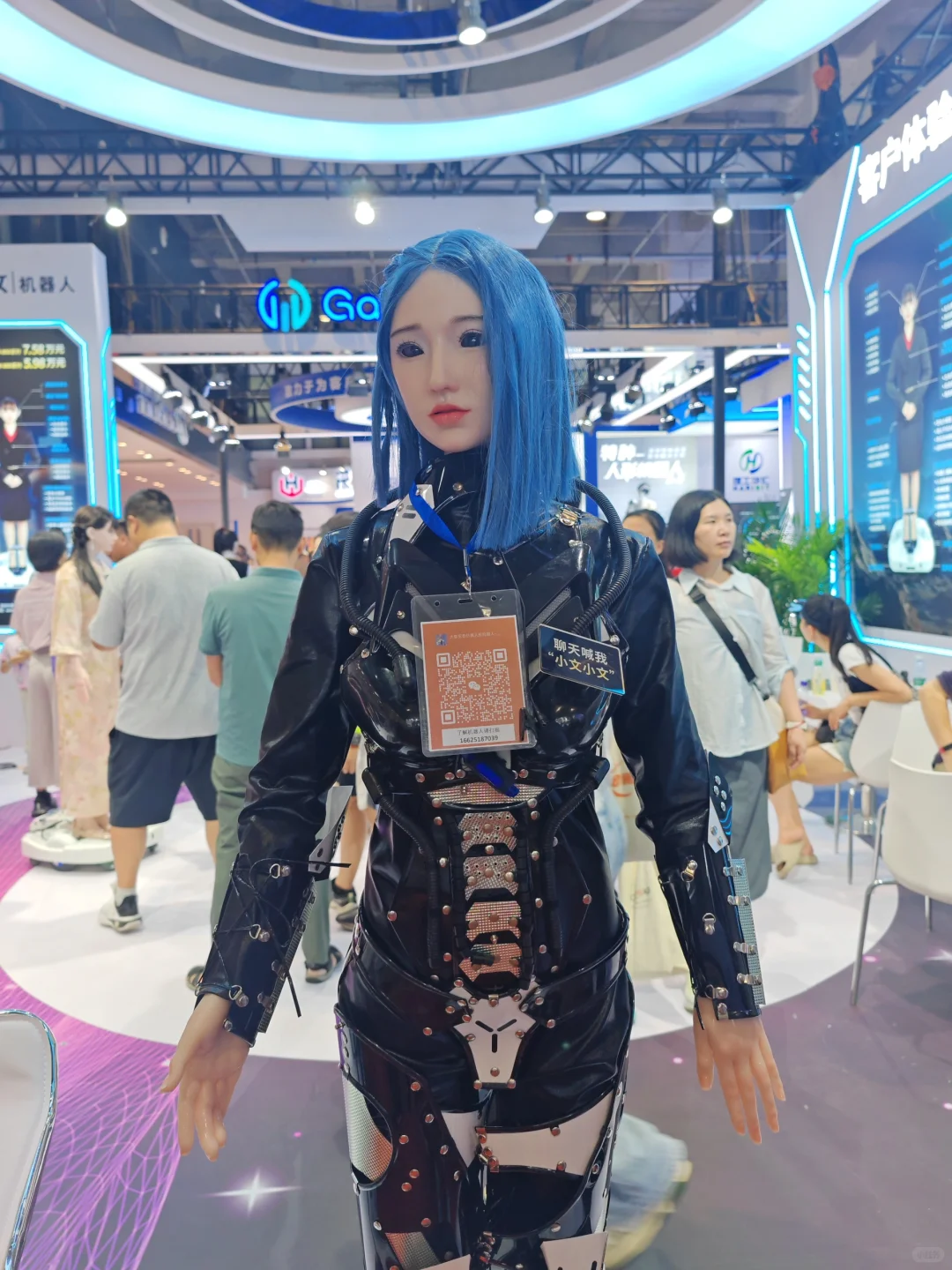 第一次参观机器人博览会