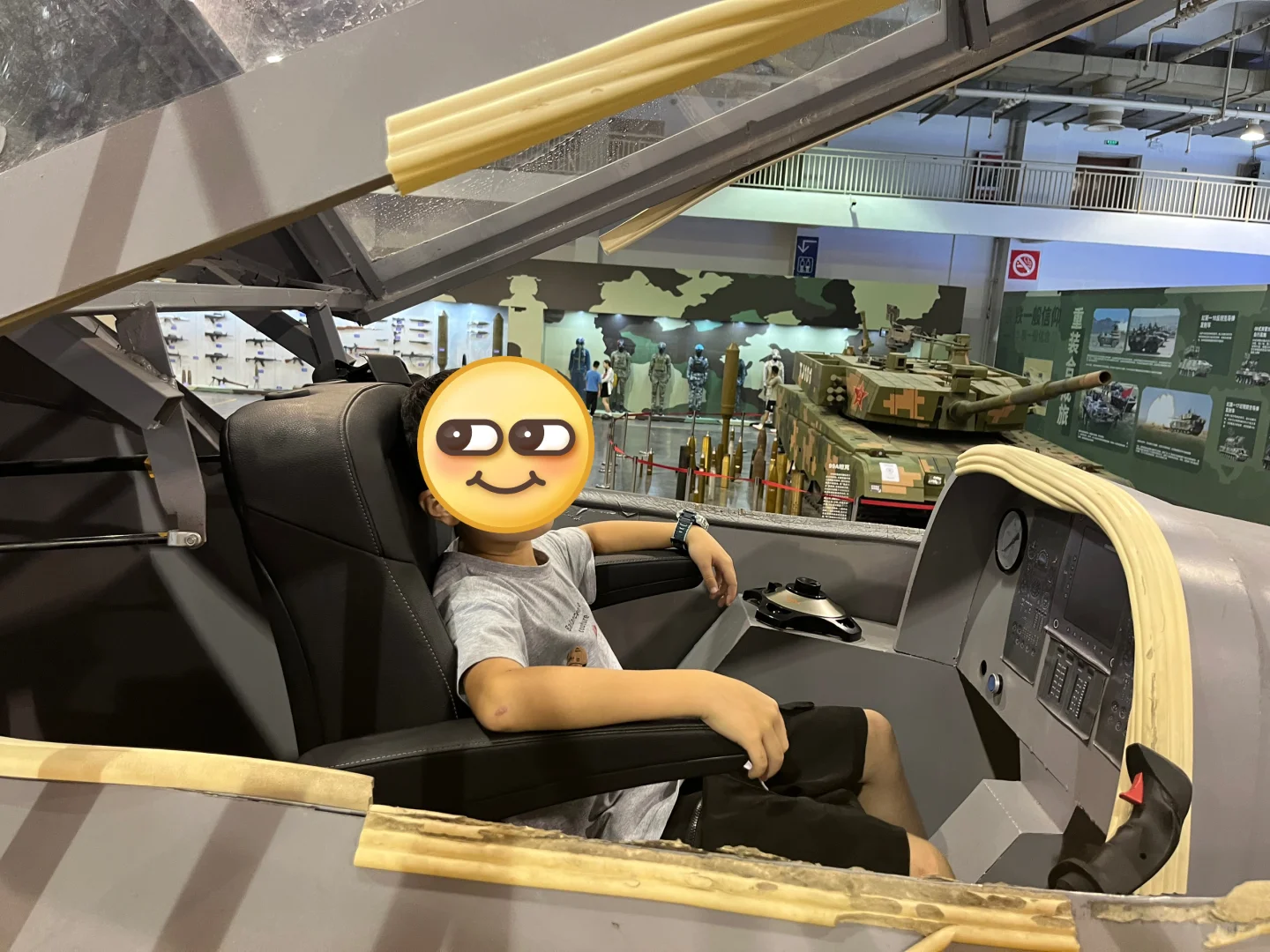 带孩子去看的军事航空航天科技展