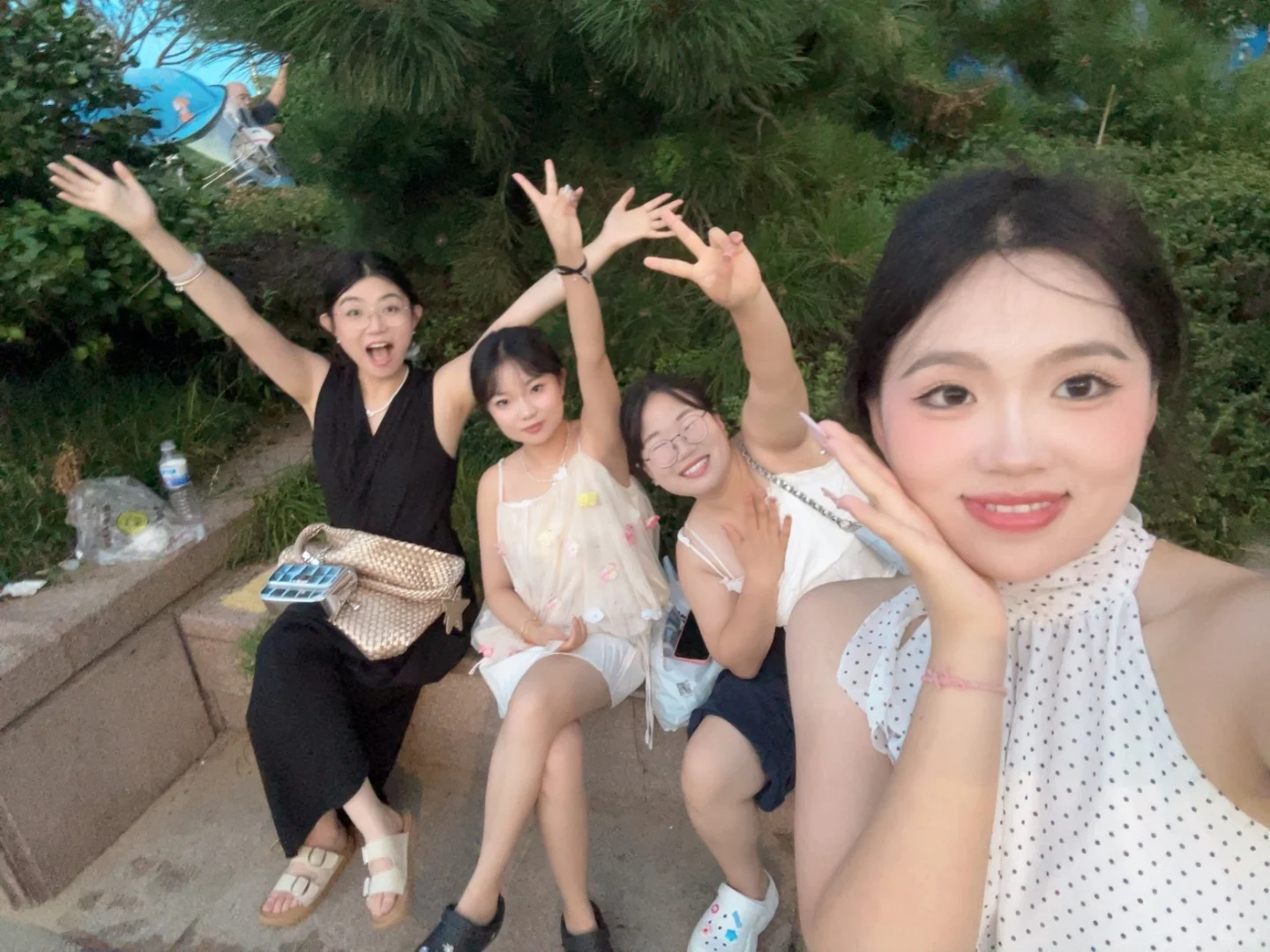 爱操心的她爱吃的她爱喝酒的她