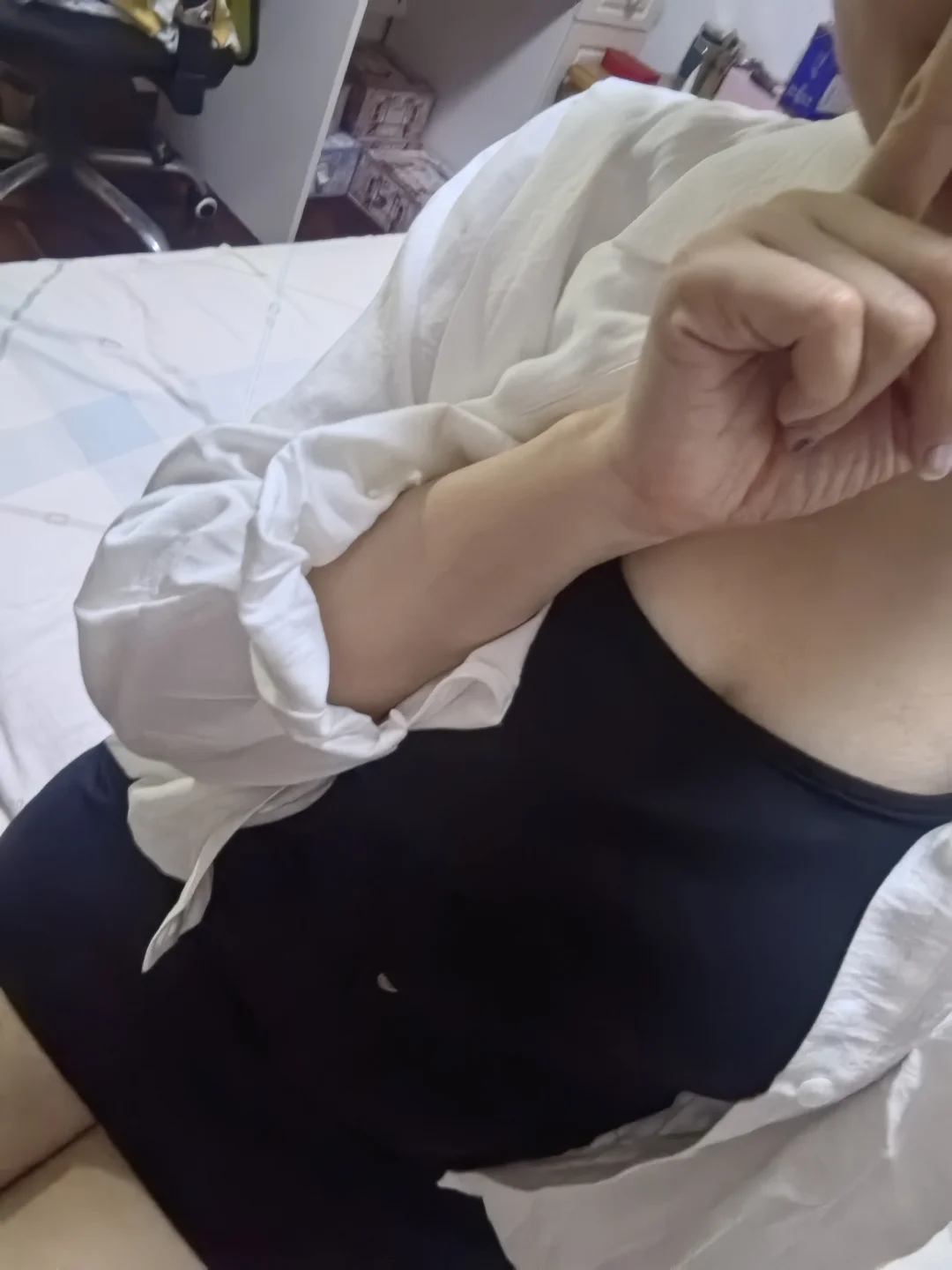 穿衣自由哦偶尔小性感