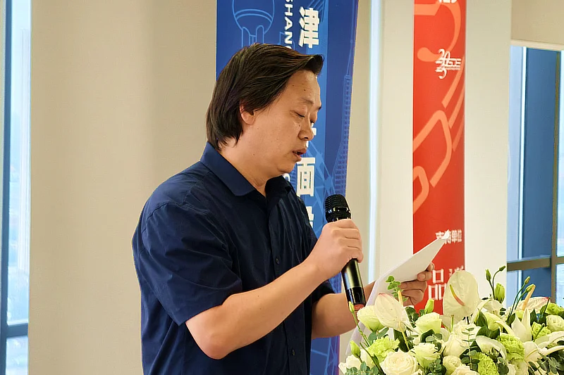 津沪平面设计名家与首届天津平面设计展开幕