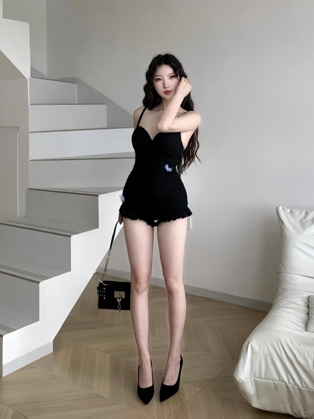 被这件立体蝴蝶装饰的泳衣美到睡不着！?