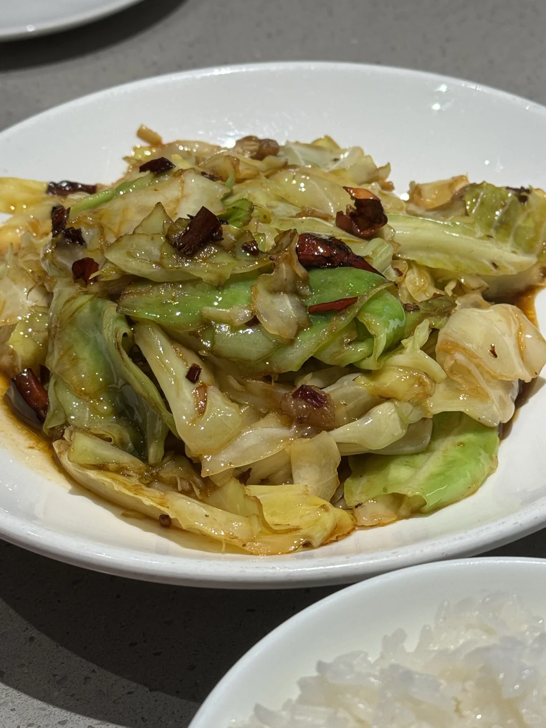 去吃了连锁的茅庐川菜
