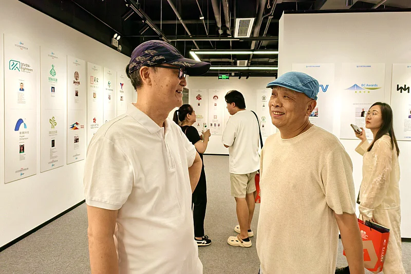 津沪平面设计名家与首届天津平面设计展开幕