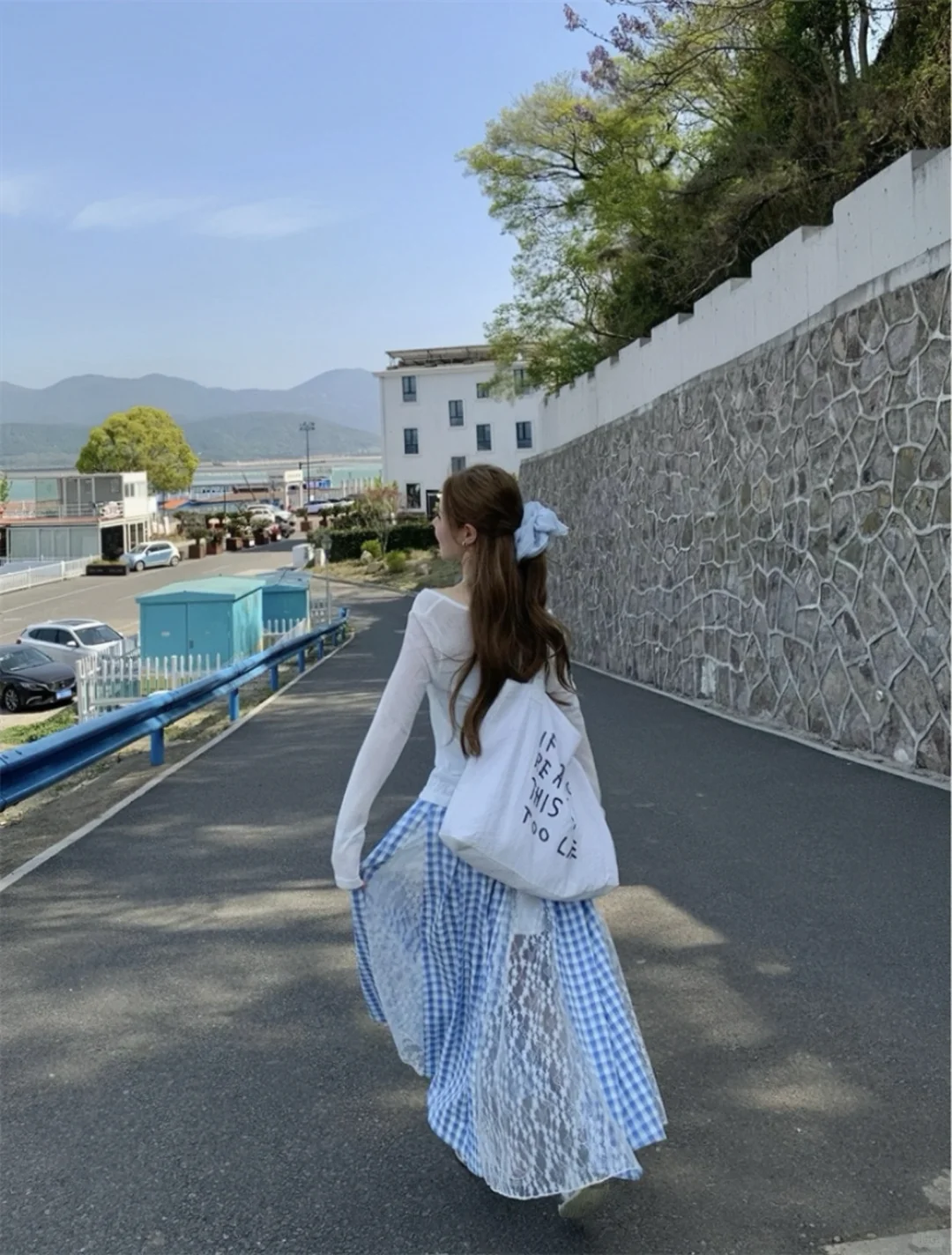 ?海边ootd｜这套三件套直接封神！防晒又上镜
