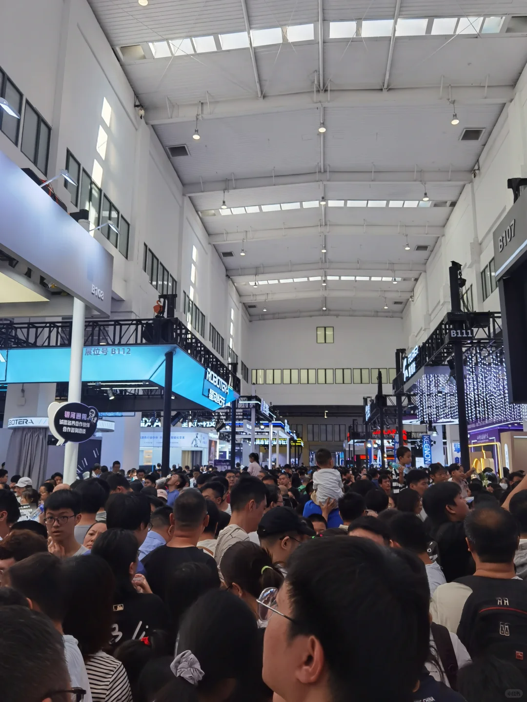 ✨北京2025WRC展会打卡！人潮汹涌