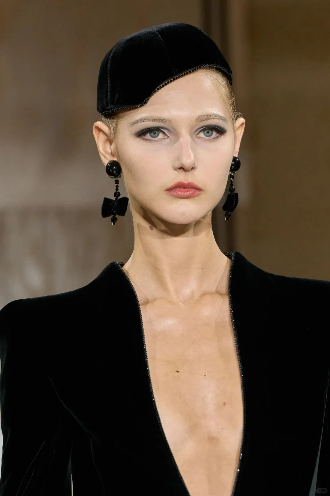 Armani 高定把神秘与高贵刻进骨子里✨