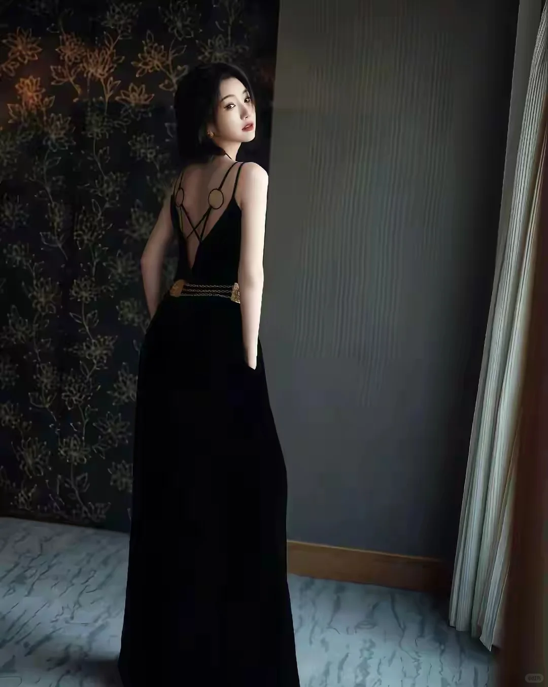 毛晓彤:可爱的另一面，性感！